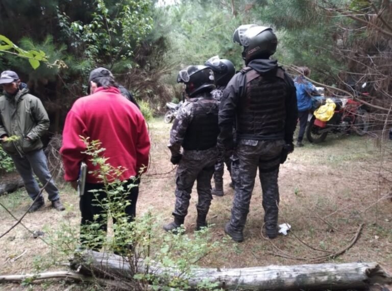 Desalojaron a motoqueros que acampaban en Puerto Patriada