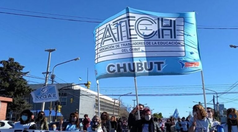 Rechazo unánime de ATECH ante la oferta educativa del Gobierno