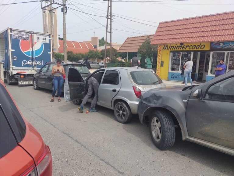 Se hicieron pasar por policías para entrar a robar