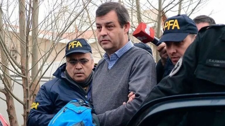 “Hay 200 millones de dólares en efectivo en algún lugar”