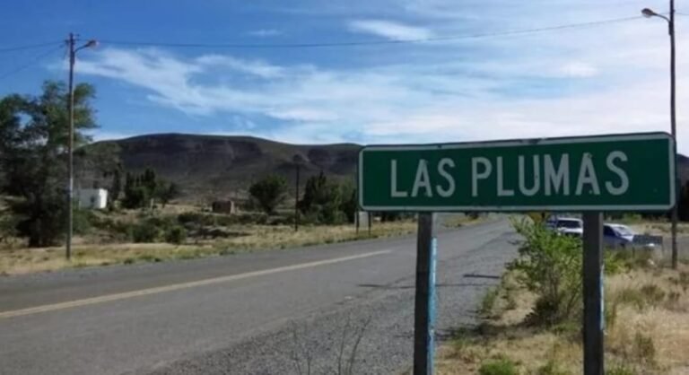 Por falta de agua, vecinos de Las Plumas amenazan con cortar la ruta