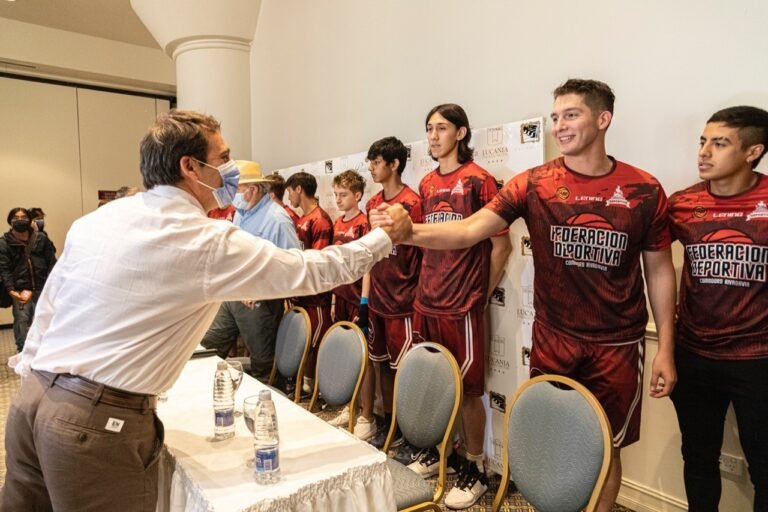 “Comodoro está en una etapa transcendental y entre todos debemos conformar un gran equipo”