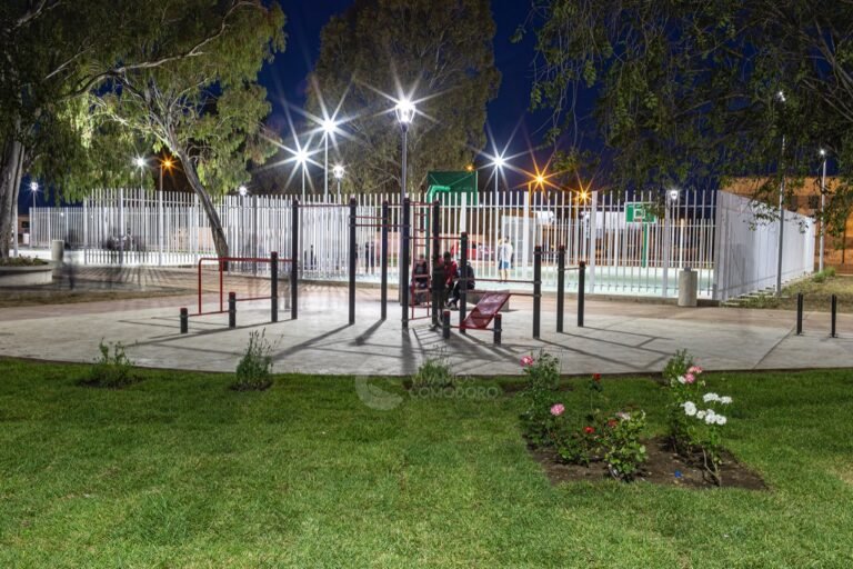 La Municipalidad puso en valor la identidad de Km.8 con la recuperación de su parque histórico