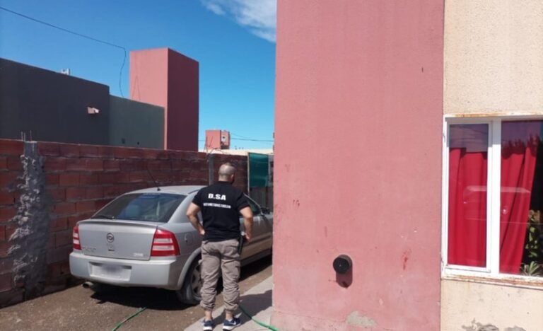 Taller mecánico clausurado por falta de papeles