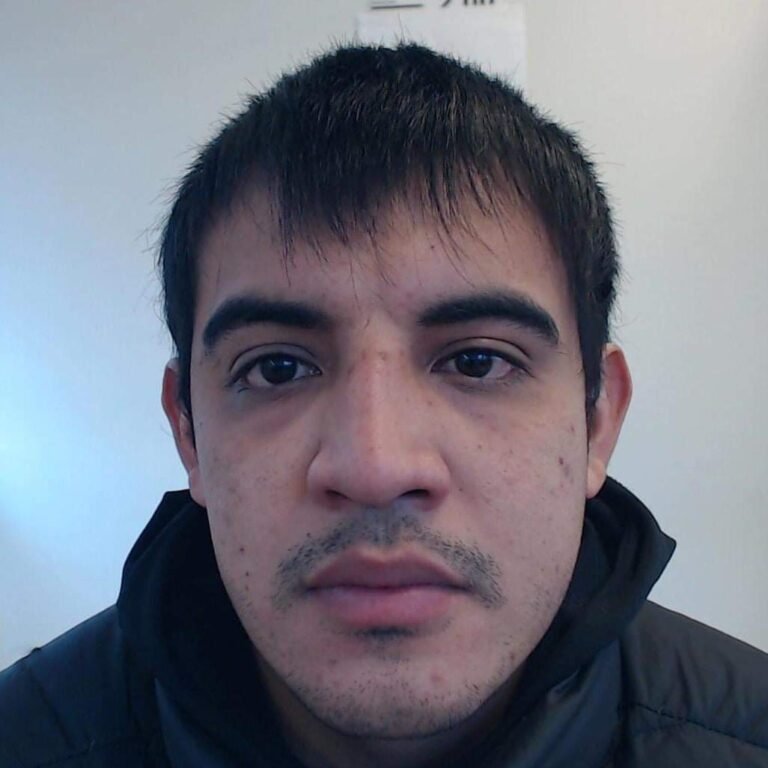 Uno de los “Ramones” se cosió la boca y pide su traslado a Trelew