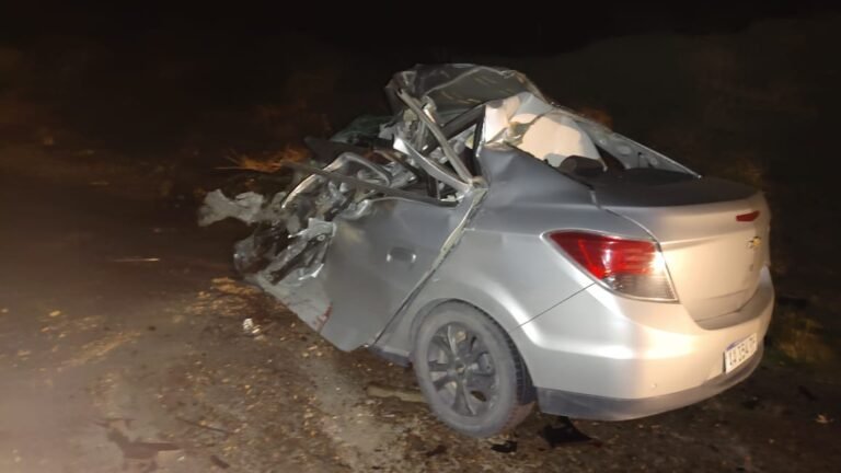 Choque frontal con un camión deja como saldo un muerto