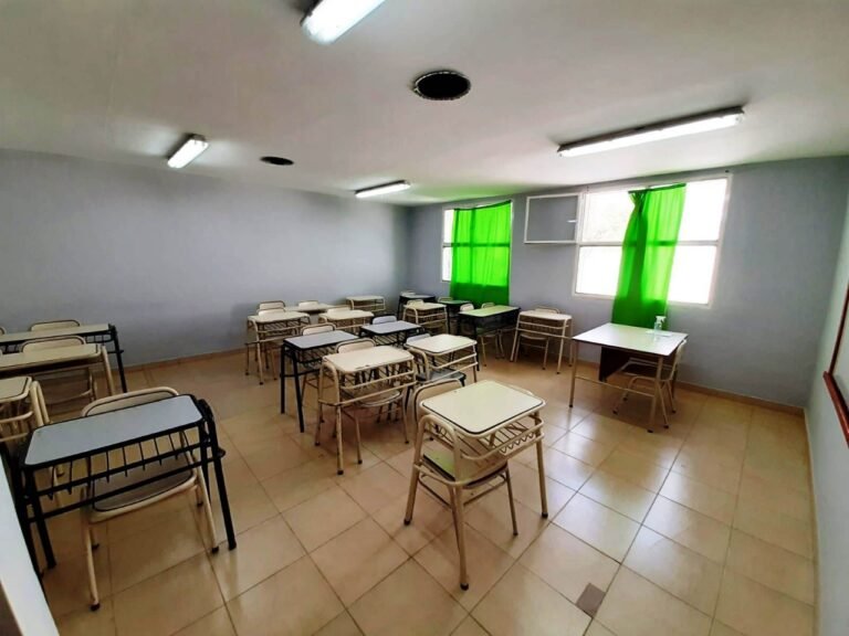 Refaccionaron la Escuela N° 7717