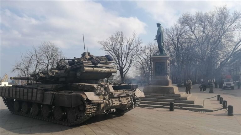 “Violan a nuestras mujeres”, denunció una mujer ucraniana