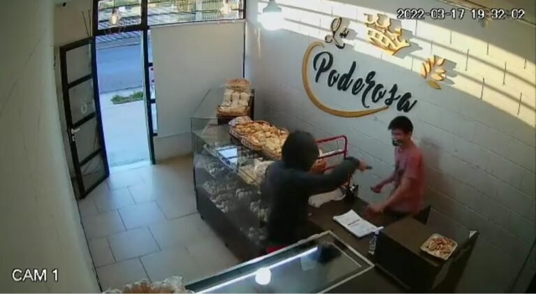 Violento asalto a una panadería