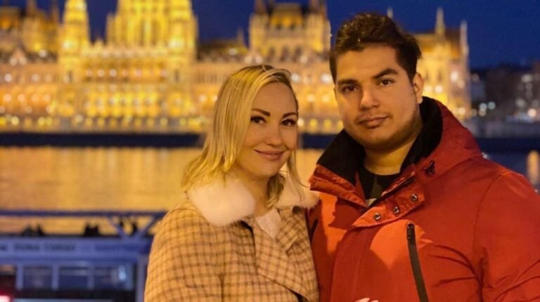 Escapó “a las piñas” para conseguir un espacio en el tren a Hungría