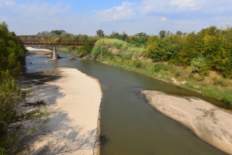Hallaron ahogados a dos hermanos de 11 y 13 años