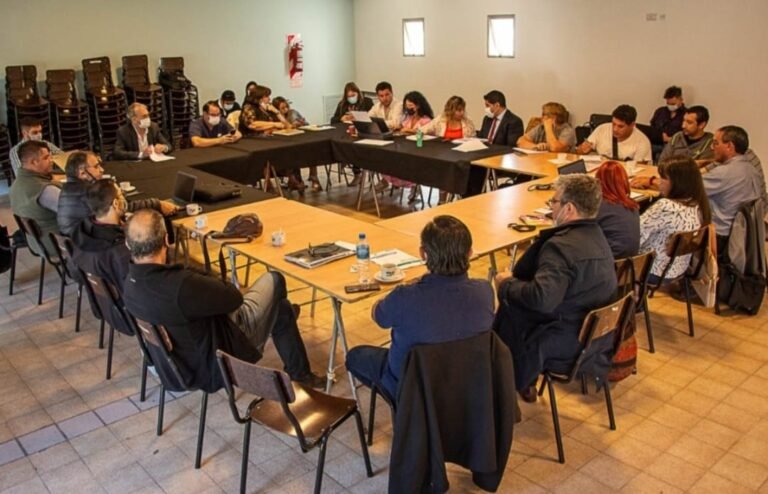 Acordaron aumento salarial del 8% para los trabajadores de la Salud