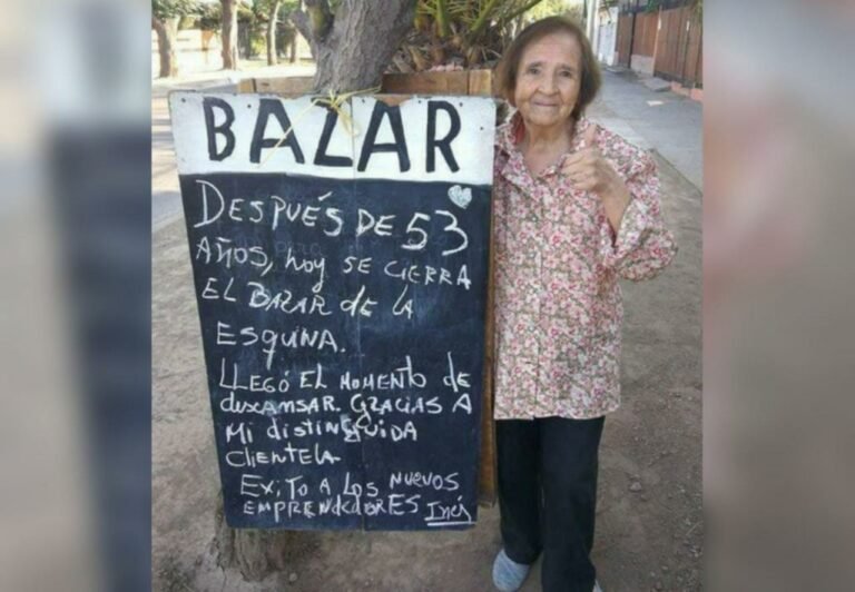 Se despidió y agradeció a su clientela después de 53 años de trabajo