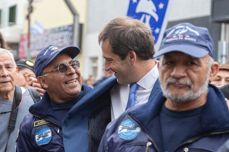 Luque:  “Los veteranos se merecen este acompañamiento de un pueblo que nunca los olvidó”