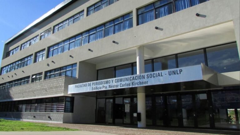 Una Universidad otorgará el primer título “no binarie”