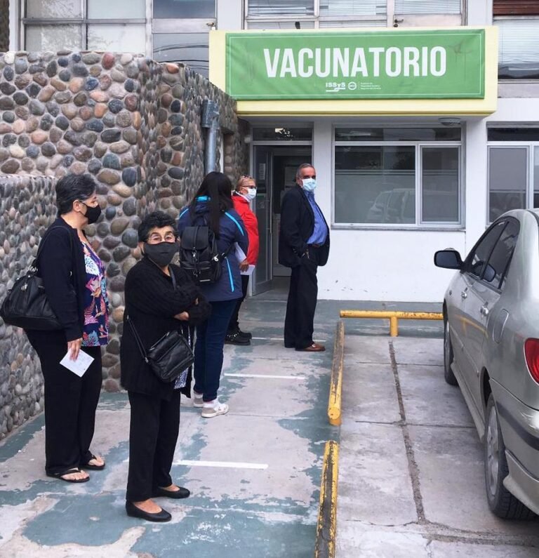 Comenzó la campaña de vacunación antigripal para los afiliados a Seros