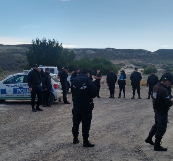 Tras los rastrillajes no hubo novedades del joven perdido en Caleta Córdova