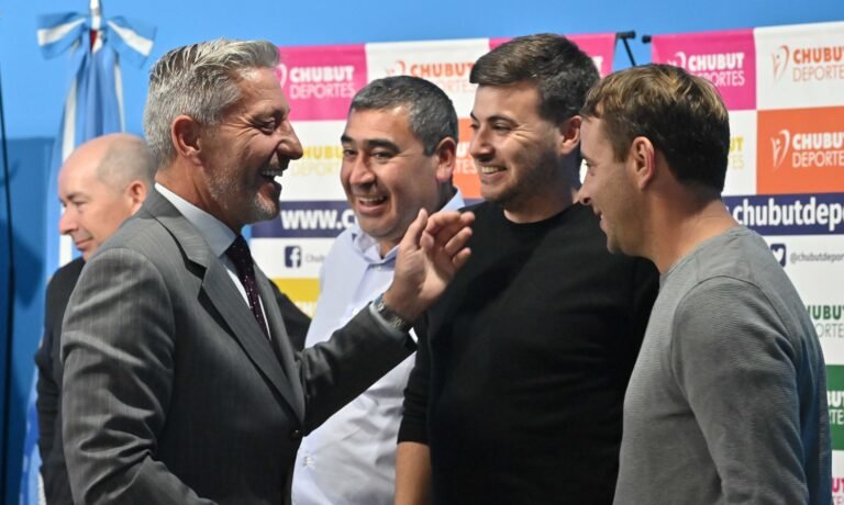 Arcioni presentó los Juegos Comunales 2022, destinado a más de “3.500 niñas y niños” de la provincia