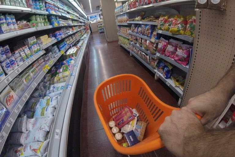 Consultoras privadas estiman que la inflacion de enero se ubica en torno al 20%