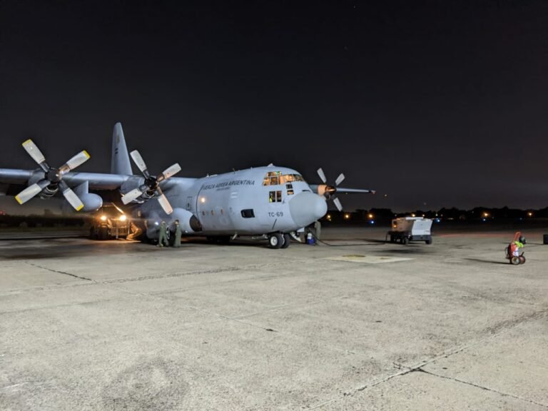 Avioneta desaparecida: intensifican la búsqueda de los tripulantes