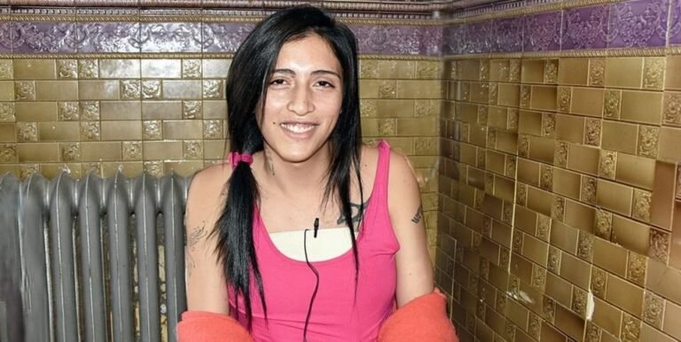 Género: Una mujer trans se realizó un implante mamario