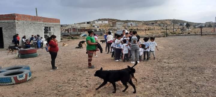 Realizan una colecta de abrigos para las familias que no tienen calefacción