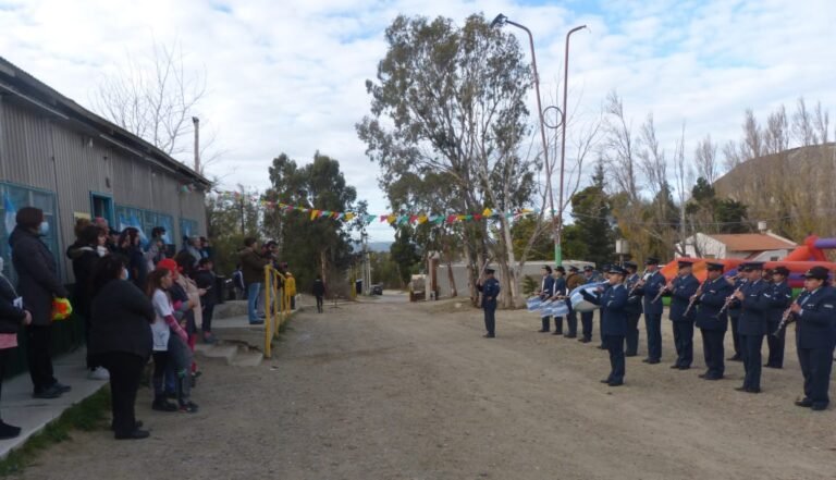 Jornada de Salud patriótica en el barrio Sismográfica