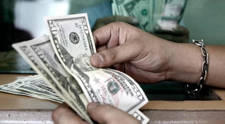 Cada vez sale más caro poder viajar al exterior por el aumento del dólar