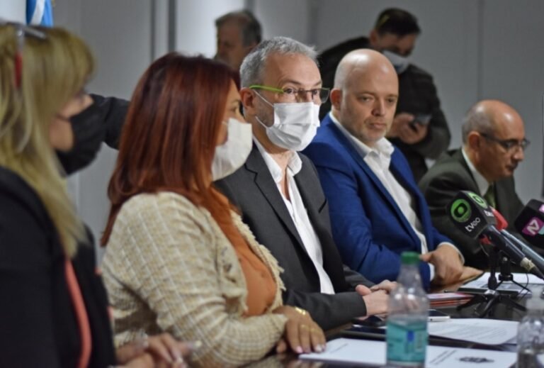 Seros cubrirá el 100% de las prestaciones para trans, trasvestis y no binarios