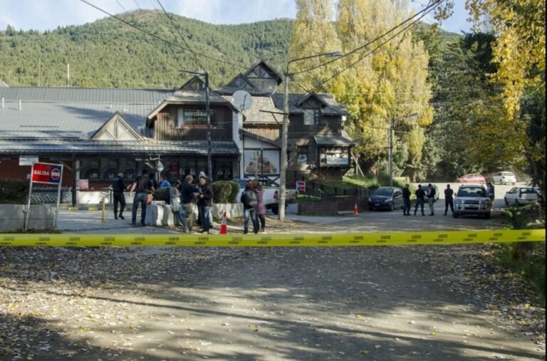 Lo acuchilló por un lugar en la fila del supermercado