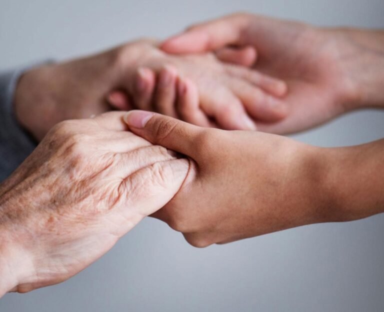 Comenzaron las inscripciones para las capacitaciones para cuidadores y cuidadoras