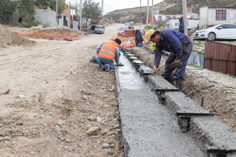 Realizan una obra integral que mejorará en el barrio La Floresta