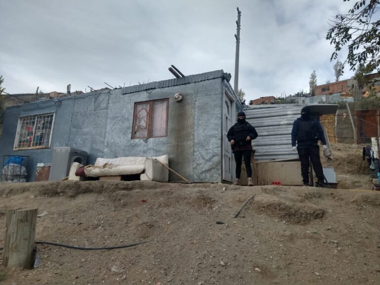 Violencia de Genero: Un sujeto andaba a los tiros en la casa de su exsuegra