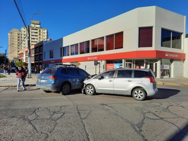 Fuerte choque : Una persona herida y trasladada al hospital