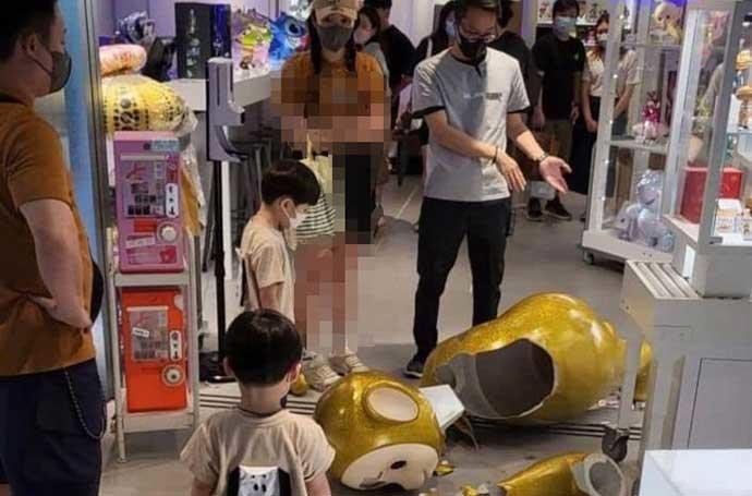 Un nene rompió un Teletubbie  en una juguetería y tuvo que pagar casi $900.0000 pesos