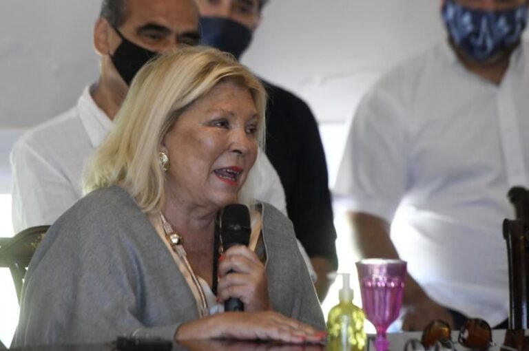 Carrió arremetió contra Cristina Kirchner: “Es una vicepresidenta golpista