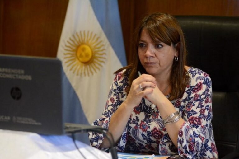 Presentaron el pedido de interpelación a la ministra Perata