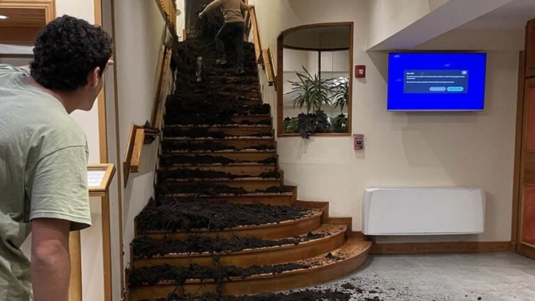 Testimonio de un sobreviviente: “Vi a mi mujer envuelta en barro con la cabeza llena de sangre”