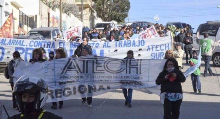 ATECH: “La huelga es legítima, los descuentos son ilegales”