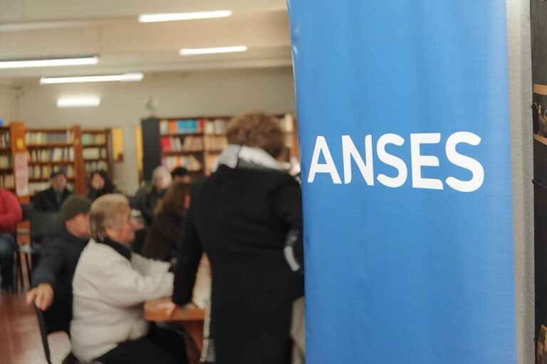 Atención de turnos de ANSES en el Punto Fijo de Zona Norte
