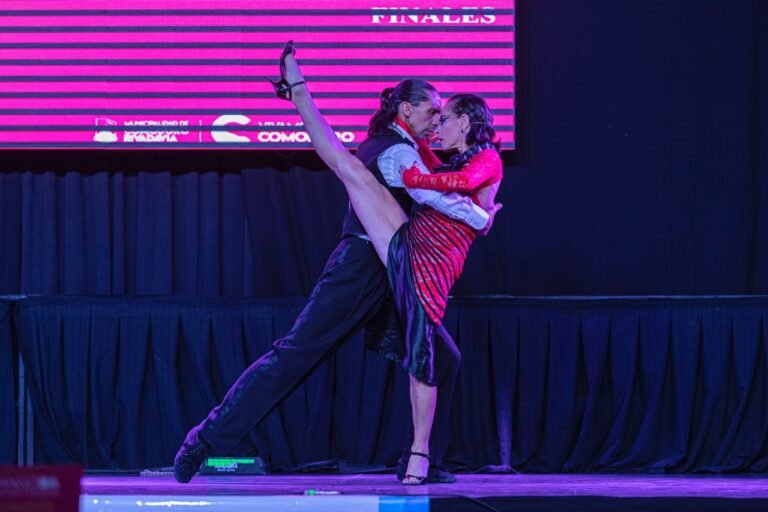 Comodoro clasificó a seis parejas para el Mundial de Tango 2022