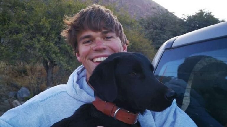 Una pareja extranjera rescató a un perro abandonado en Salta y ahora viajaran a Alemania con él