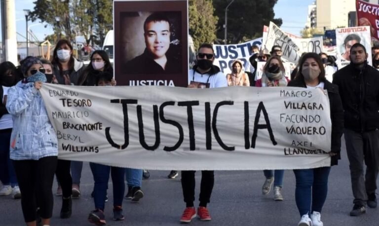 Al cumplir la mayoría de edad fue condenado a prisión por un asesinato