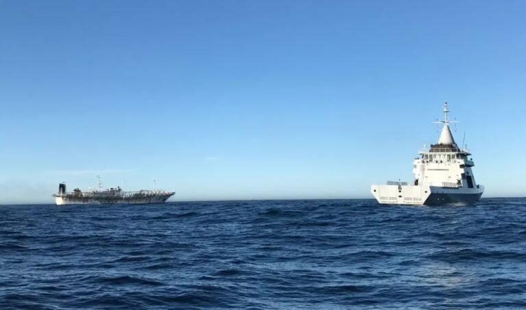 Denuncian que pesqueros ingleses operan “ilegalmente” cerca de las islas Georgias del Sur