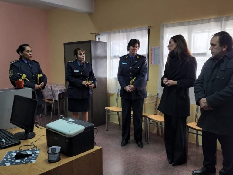 Inauguran la oficina de la Comisaria de la Mujer Zona Sur