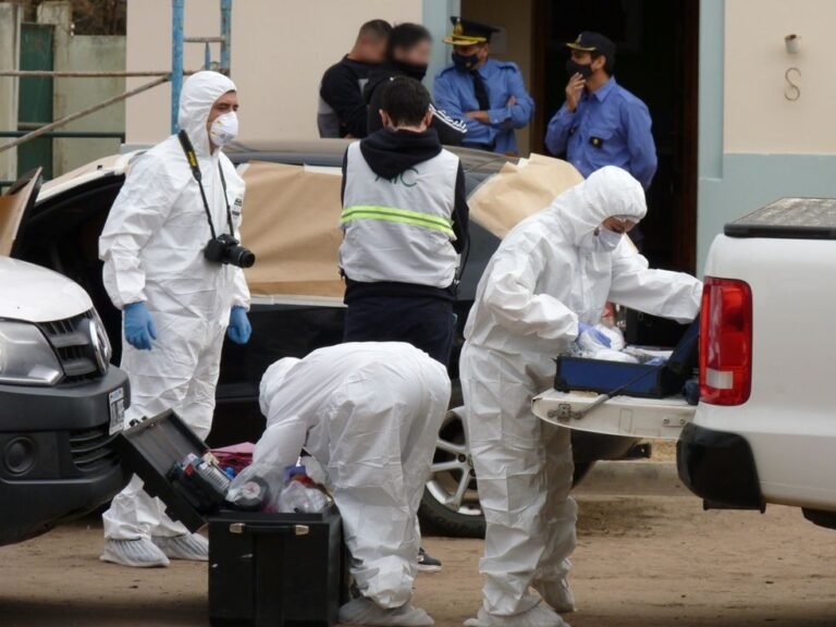 Asesinan a cuchillazos a un bebé y sospechan de la madre