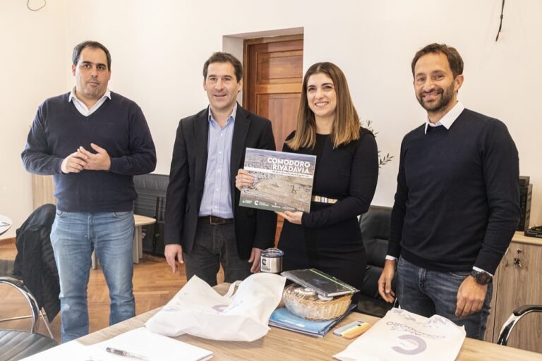 El intendente presentó a la nueva cónsul de Chile en Comodoro