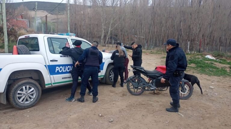 Dos detenidos por el robo de una moto