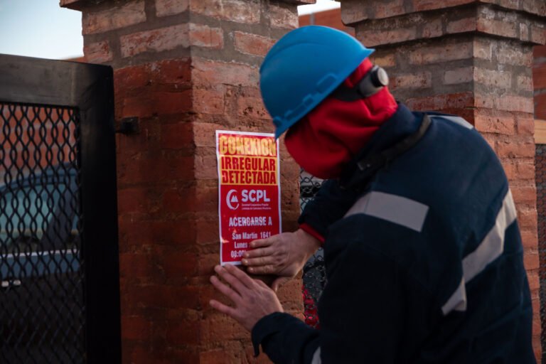 Se desafectaron 71 conexiones ilegales en barrios de zona sur