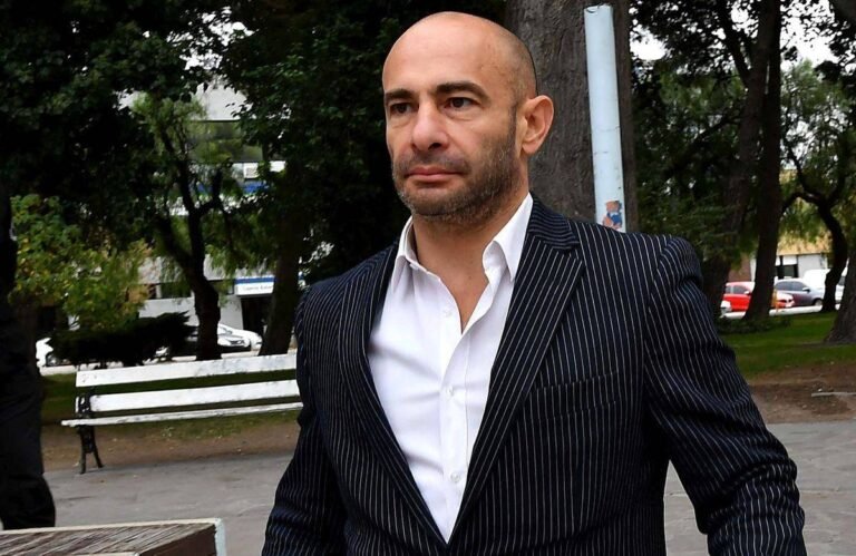 Rechazo de afiliados y referentes de la UCR contra la posible incorporación de Massoni a JxC